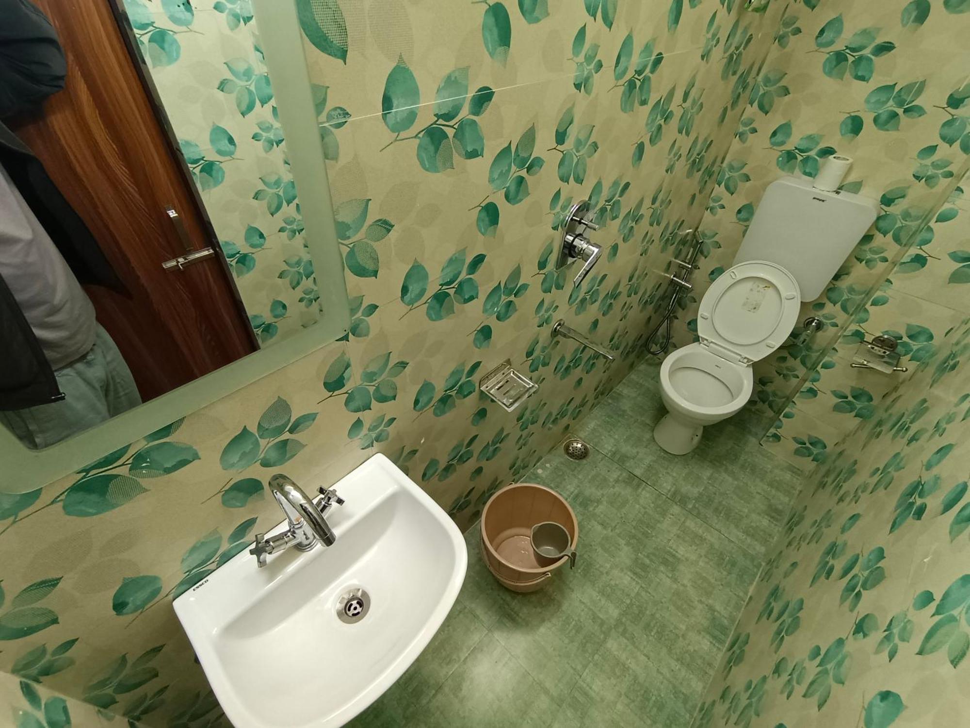 Shillong Perk Guest House Екстериор снимка